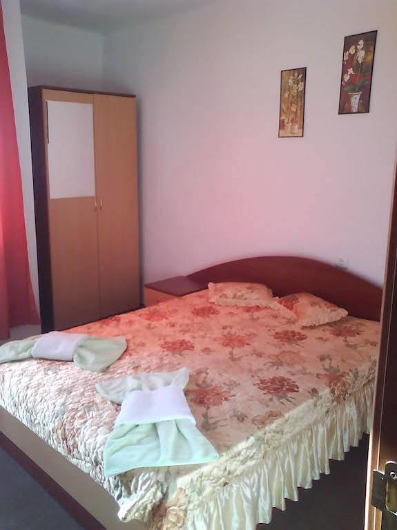 Ivet Guest House Obzor Ngoại thất bức ảnh